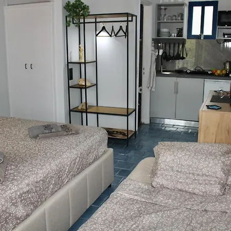 Blue Antonia * لاغاناس